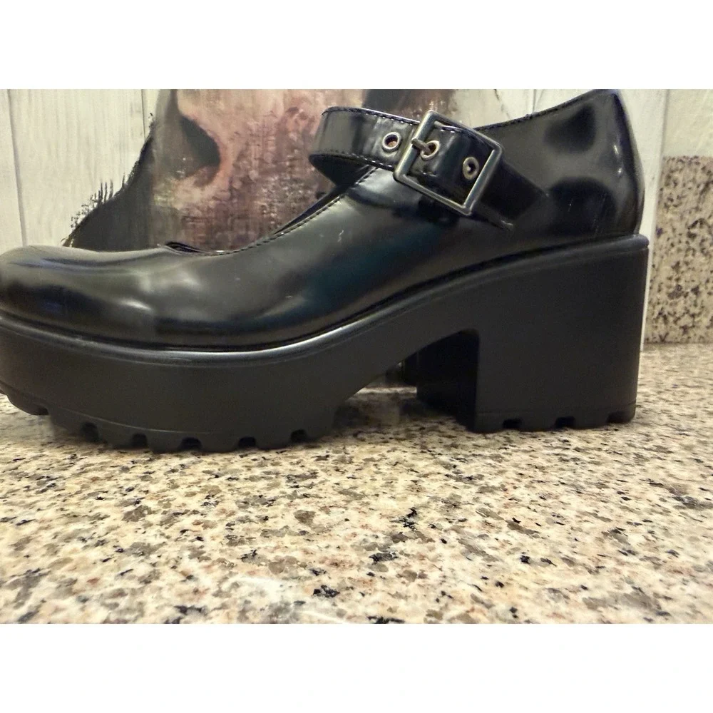 Seychelles Women's Black 6.5M Patent Platform Mary Jane Chunky Flats